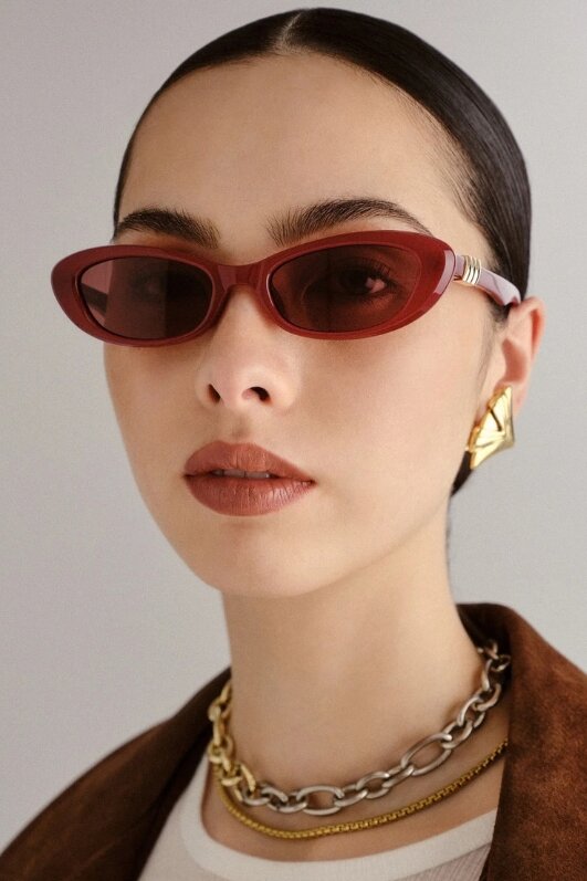 Le Specs The Whisperer - Garnet