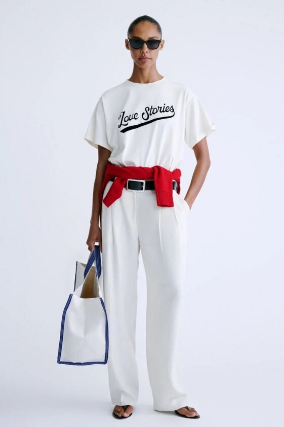 Love Stories Josie tee