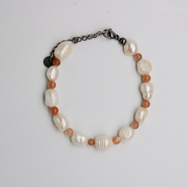 Monochromatic Silver Pearl Bracelet Orange